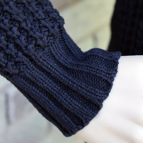 Billabong Cardigan, Black, Size Small - Picture 4 of 5